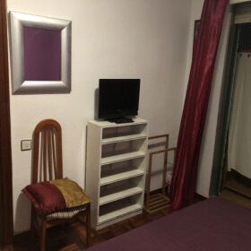 HABITACIONES PARA CHICAS SERIAS EN LOGRONO