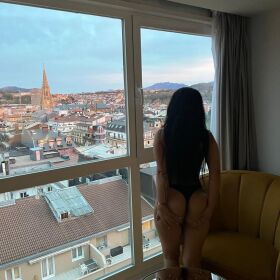 jovencita tu flaca fiestera 