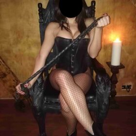 MISTRESS NÉMESIS DEBERÁS SOMETERTE A TODOS MIS DESEOS EN MADRID