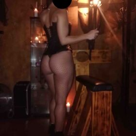 MISTRESS NÉMESIS DEBERÁS SOMETERTE A TODOS MIS DESEOS EN MADRID