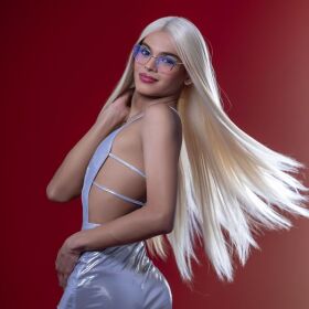 SOY SARA MEDINA COLOMBIANA CACHONDA