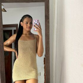 SOY SARA MEDINA COLOMBIANA CACHONDA