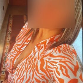 PAMELA JOVEN LATINA TETONA 24H CONTIGO UNIVERSITARIA CALIENTE 