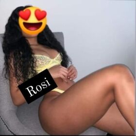 ROSI EXPERTA EN MAMADAS 24H TE LA CHUPO SUAVE Y COMO A MI ME GUSTA 