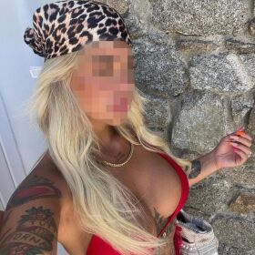 Canaria 23 años 24 horas