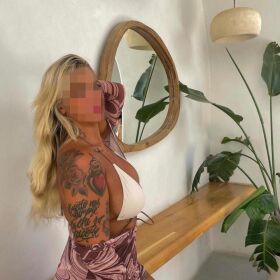 Canaria 23 años 24 horas