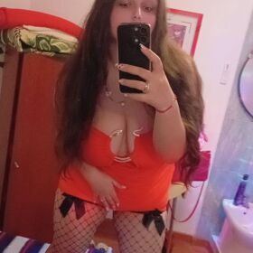 24h Tu rumanita con curvas de 22 años ❤️‍🔥 con sitio!!!