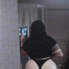 Jovencita gordita canaria particular tatuada 