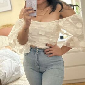 SOY UNA SUMISA SENSUAL Y MULTIORGÁSMICA NECESITADA DE SER USADA Y DOMINADA