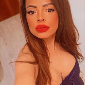 🚨🥵Karina recibo en mi piso zona pacífico Fiestera apartamento privado  me encanta que me comas el xoxo independiente  mamada profunda 