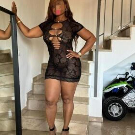 LINA CHICA LATINA MUY CARIÑOSA RADIANTE Y DELICIOSA 