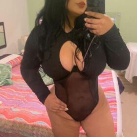 VALENTINA , SIMPATICA MUY CARIÑOSA , INDEPENDIENTE VOY A SATISFASCERTE EN TODOS LOS SENTIDOS