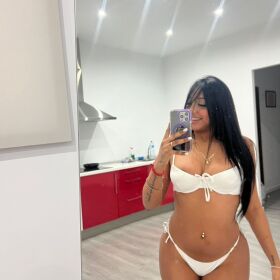 SOFIA , DELICADA Y APASIONADA , UNA NOCHE DE LUJURIA ?