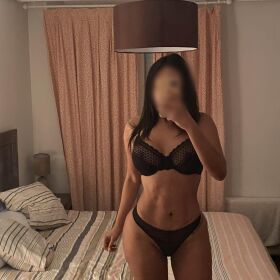 ALICE EN ERRENTERIA DE VUELTA  DULCE Y PICARA, SEDUCCION Y PLACER!