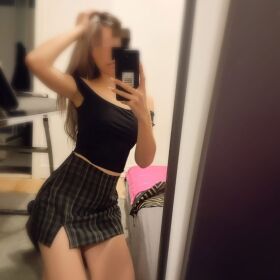 Nerea española 21 años