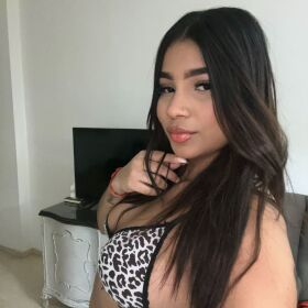 NICOLE VENEZOLANA DISPUESTA A COMPLACERTE 24H 