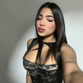 NICOLE VENEZOLANA DISPUESTA A COMPLACERTE 24H 