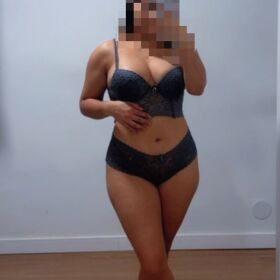 CALIENTE CON GANAS DE RICAS CARICIAS 24H 