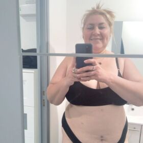 VICIOSA , CHOCHITO PELUDO FOTO REAL EX PROFESORA