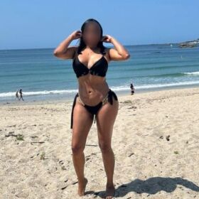 LATINA SECRETARIA RECIEN LLEGADA MUY CALIENTE 24H ERRENTERIA 