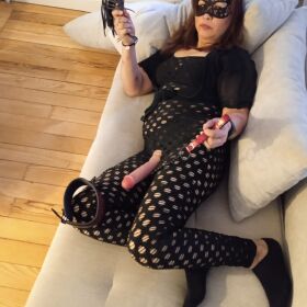 VICTORIA MADURITA AUTENTICA DULCE Y ELEGANTE 