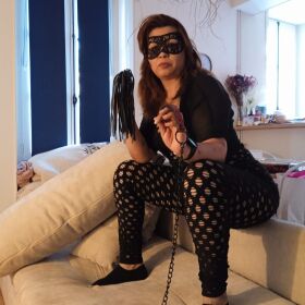 VICTORIA MADURITA AUTENTICA DULCE Y ELEGANTE 