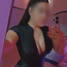 UNA DULZURA, EDUCADA Y LUJURIOSA EN ZAPILLO 24H