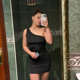 COMPAÑIA SERENA Y DULCES DESDE EL ESTE DOS HERMANAS MUY TRAVIESAS 