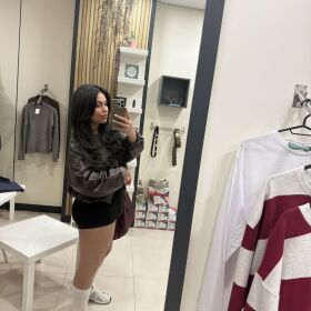 ESPAÑOLA EXPERTA EN MASAJES , MORENA TETONA  EXTROVERTIDA 