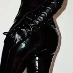 DOMINATRIZ, EXCLUSIVA EN VENTAS MADRID TODOS LOS SERVICIOS !!