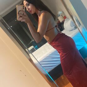 ULTIMOS DIAS EN GRANADA , TU ESPAÑOLA FAVORITA VEN Y DESENVUELVEME ESTA NAVIDAD 