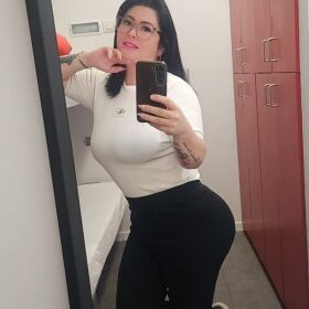 NALGONA POR NATURALEZA. COLOMBIANA FIESTERA 