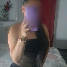 COLOMBIANA, EL ENCANTO DE UNA MIRADA HIPNOTIZANTE RUBY