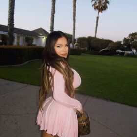 Curvilínea 💋 Erótica ❤ Jugosa 😘