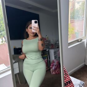 Curvilínea 💋 Erótica ❤ Jugosa 😘