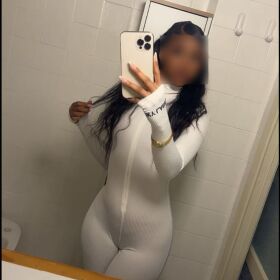 EN CASA LA NIEVE SE CONVIERTE EN FUEGO SOY SARA TU COLOMBIANA FAVORITA 