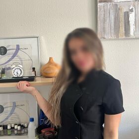 Lidia, quiromasajista titulada (Nueva en Cádiz)