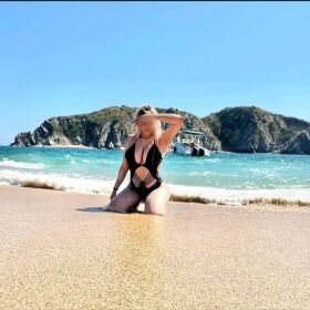 27 AÑOS DULCE Y FIESTERA A LA VEZ ME ENCANTA DIVERTIRME 