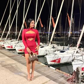 VENEZOLANA, LUCY ARDIENTE , ELEGANCIA VIAJES Y MUCHO MAS 24H 