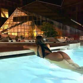 VALENTINA ARDIENTE CONEJITA SUPER CARIÑOSA