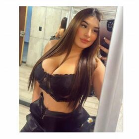 VALENTINA ARDIENTE CONEJITA SUPER CARIÑOSA