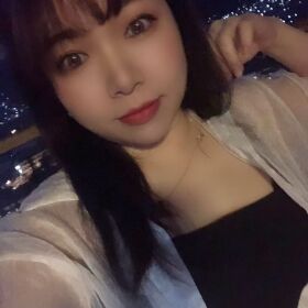 CHICAS ASIÁTICAS DISPONIBLES 24H EN PARLA