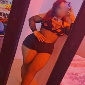 BRASILEÑA PELLIROJA EXOTICA 24HORAS SALIDAS 