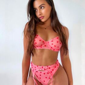 Sexo disponible y masajes. 