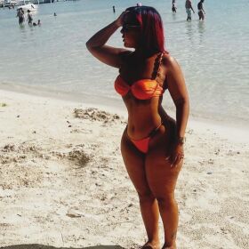 Hola amor tengo lo que te gusta 🤤