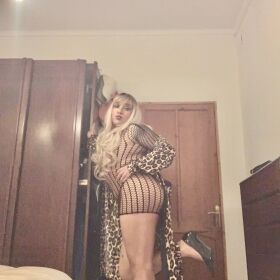 Yanna TRANS CUBANA EN ESPAÑA BUSCA NOVIO AFRICANO