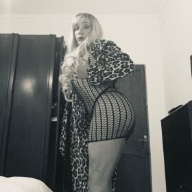 Yanna TRANS CUBANA EN ESPAÑA BUSCA NOVIO AFRICANO