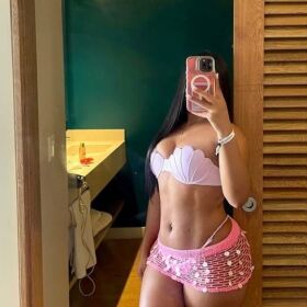 Belleza Latina de paso por tu ciudad 