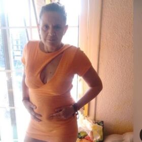 Luna tu catalana dulce y sensual