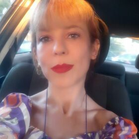 Sweety Saray española - English speaker
